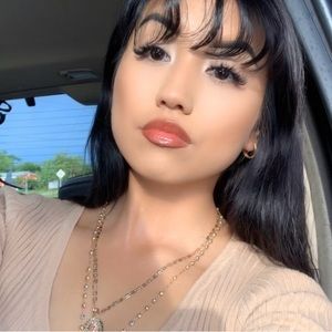 Meet your Posher, Itzel